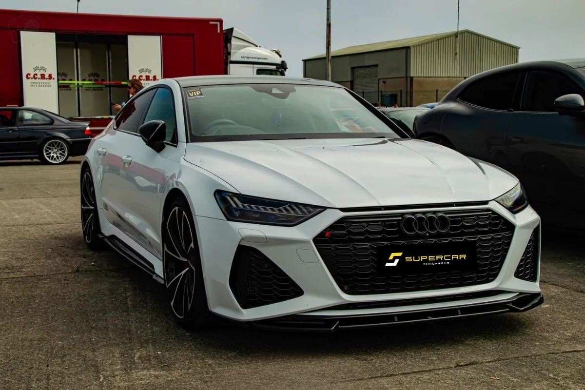 White Audi RS7 Carbon from the Supercar Chauffeur NI fleet